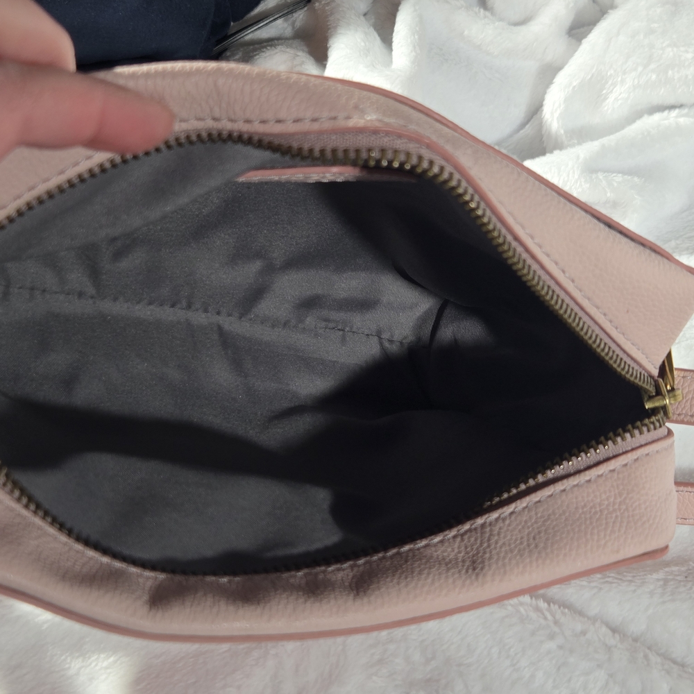 Fossil Blush Leather Crossbody Bag - Picture 9 of 11
